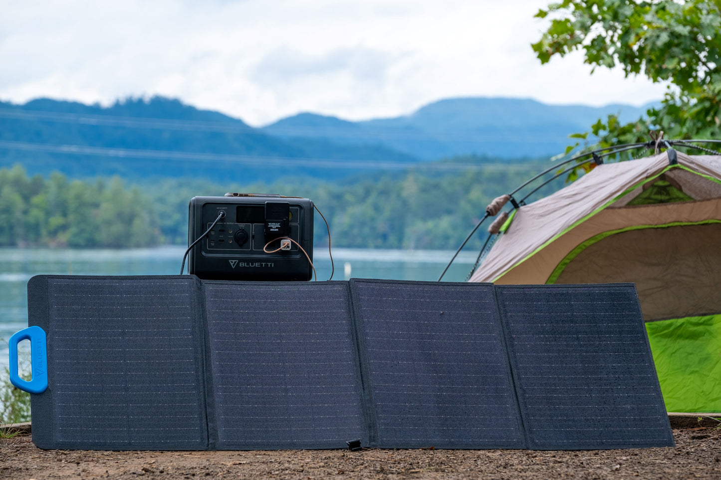 Bluetti PV120 Portable Solar Panel (120W)